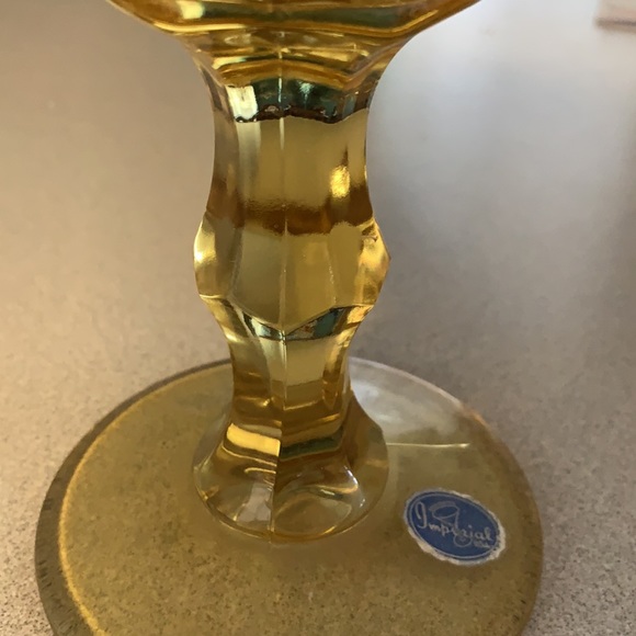 Imperial Amber Pedestal Vase - Picture 4 of 6